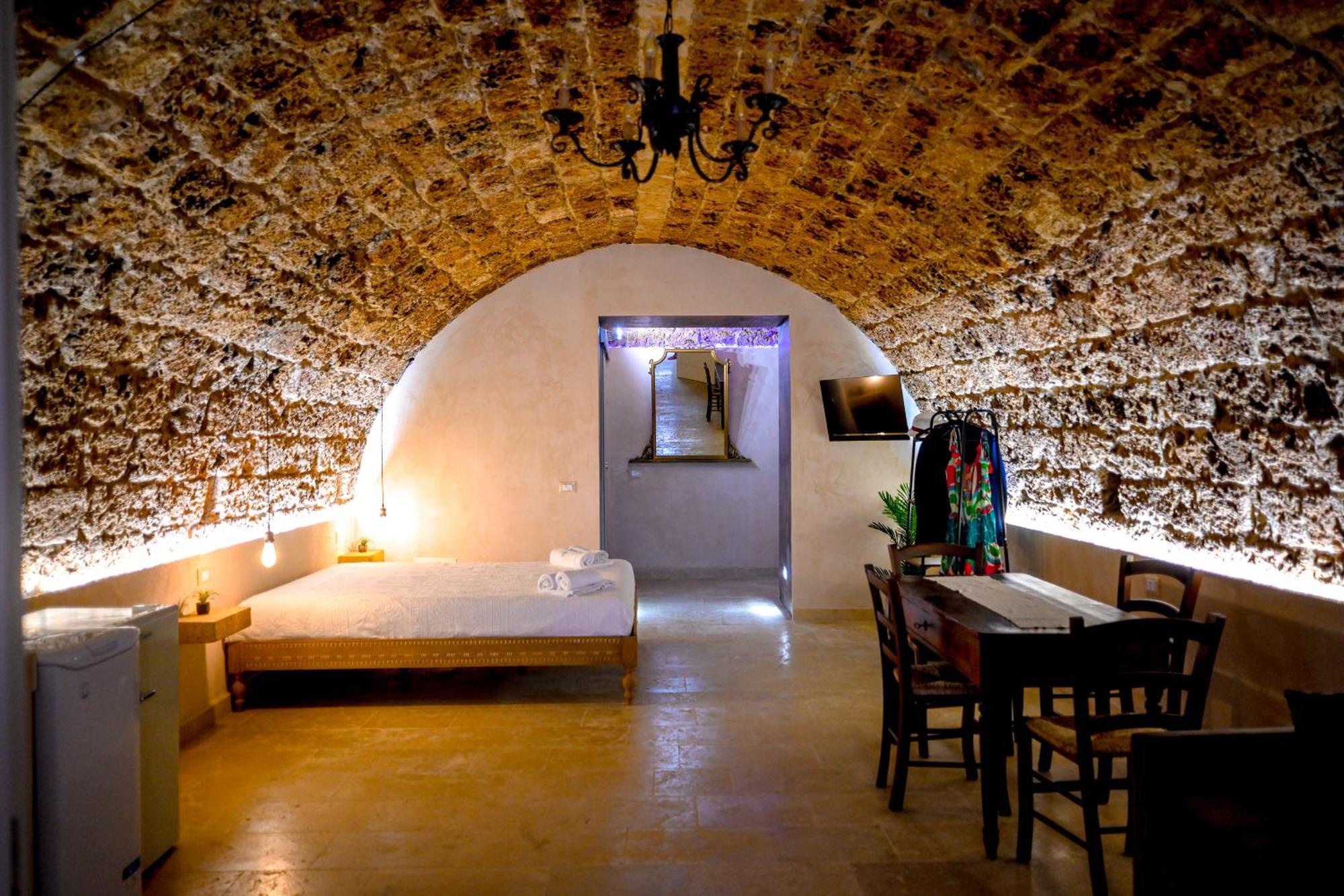 La Grotta, Luxury Suite & Spa 노토 외부 사진