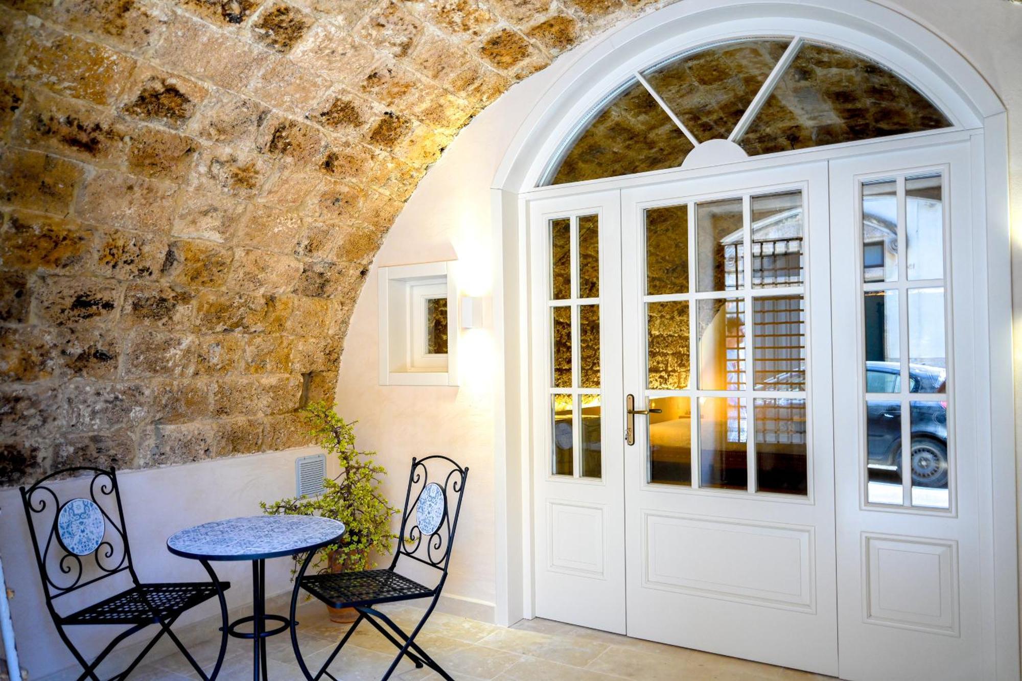 La Grotta, Luxury Suite & Spa 노토 외부 사진